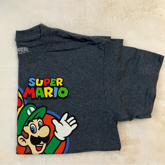 Super Mario T-Shirt - Picture 3 of 5